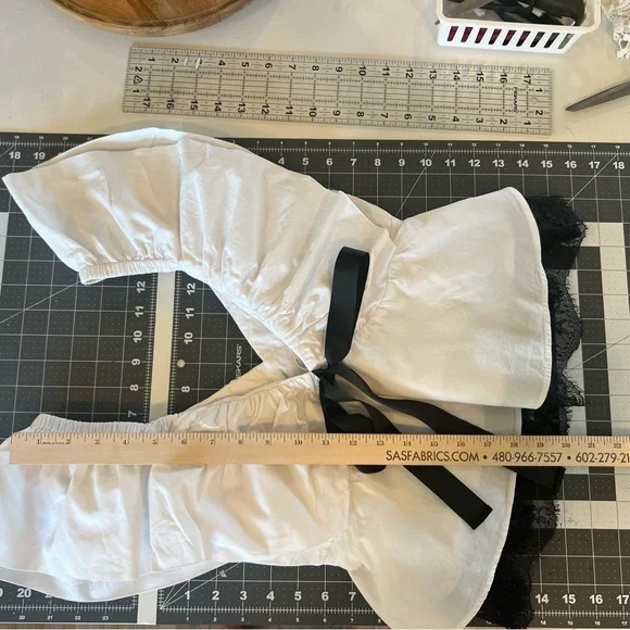 anthropologie bow ruffle-sleeve babydoll blouse size XS, elegant feminine zipper - Picture 9 of 10